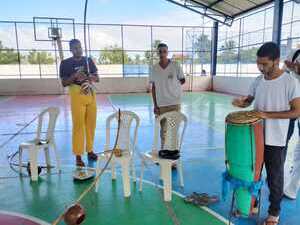 imagens de aulas de capoira nas escolas