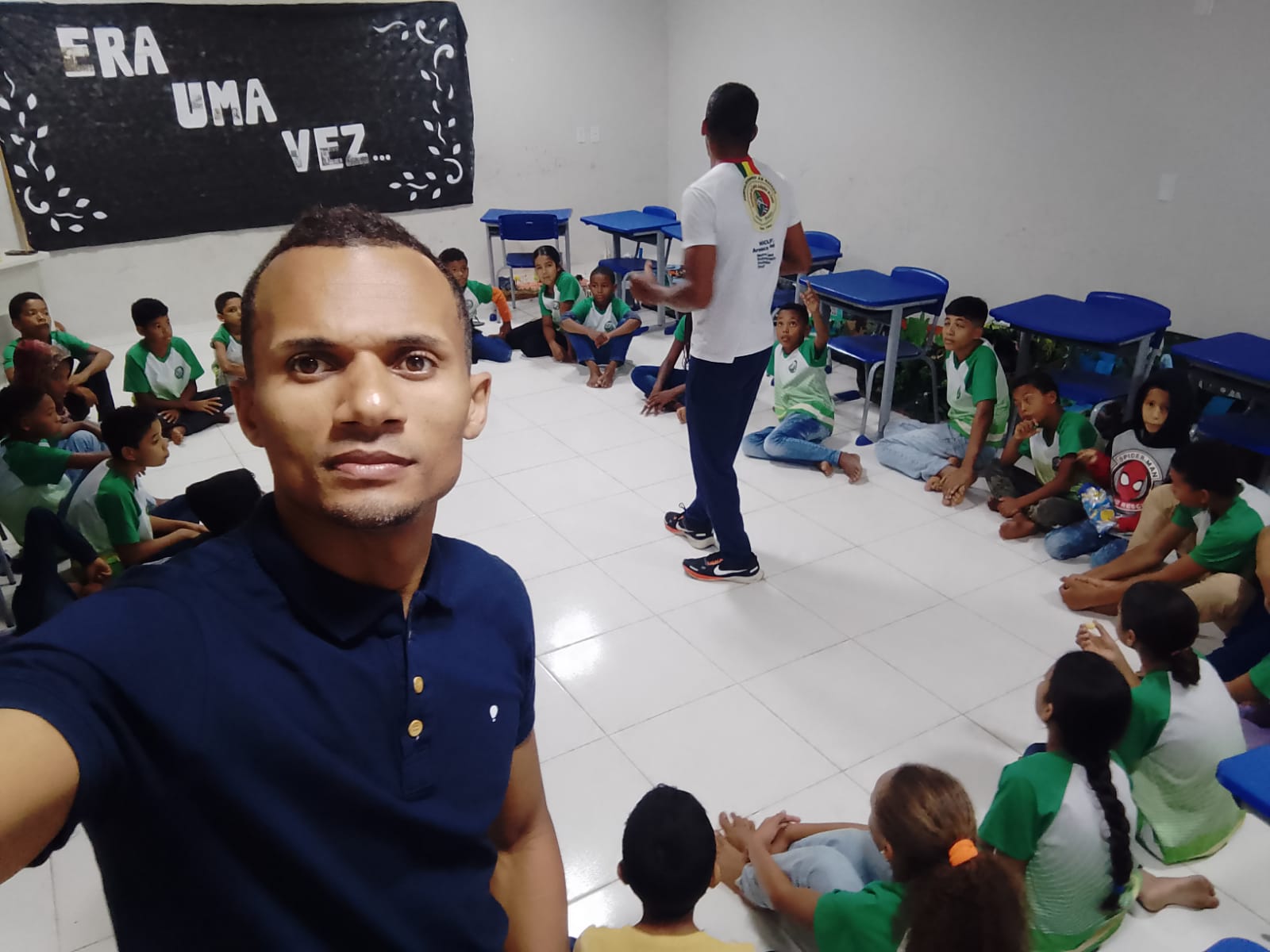 Imagem de roda de capoeira