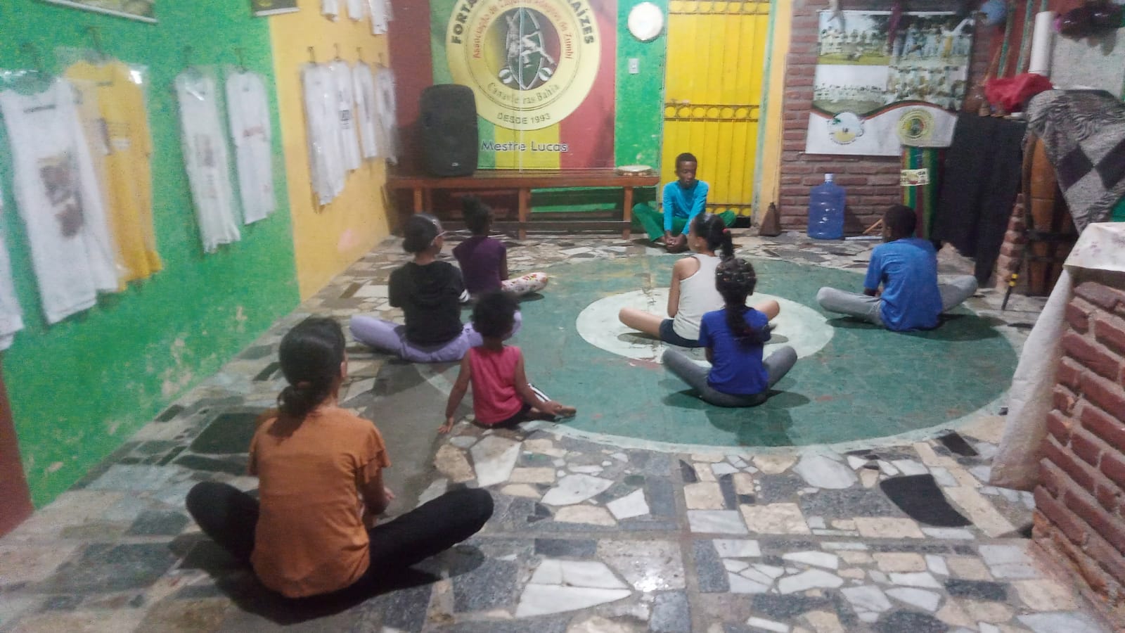 Imagem de roda de capoeira